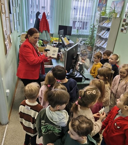 10 kwietnia 2026 – Magia biblioteki i urok czytania dla prz…